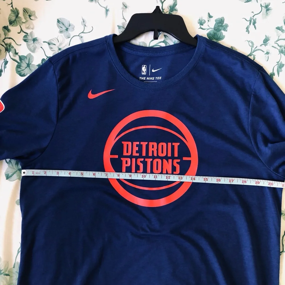 Detroit Pistons Championship years long sleeve t-shirt. - Picture 3 of 5
